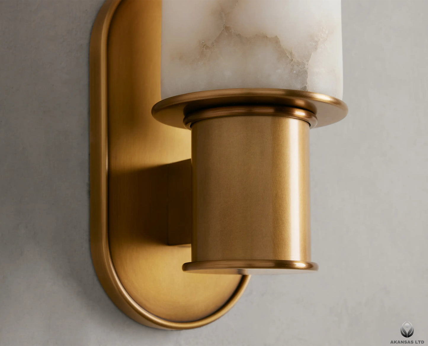 Sander wall light alabaster